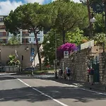 Unique Sorrento
