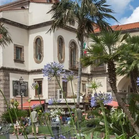 Bed & Breakfast Unique 3*
