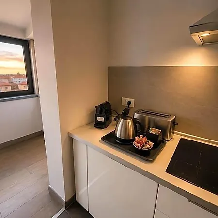 Unique فندق مبيت وإفطار 3*