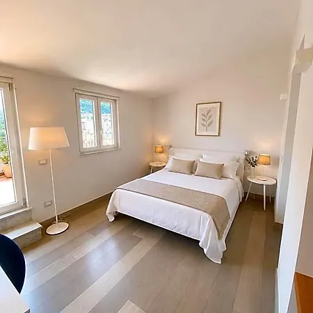 فندق مبيت وإفطار Unique 3*