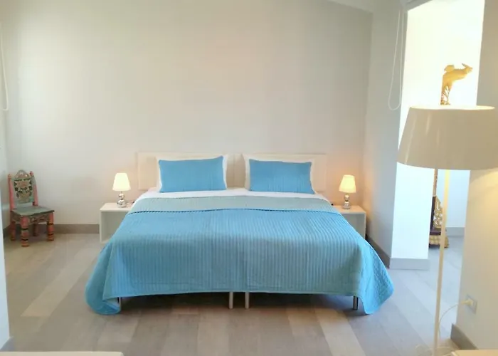 Bed and Breakfast Unique 3*